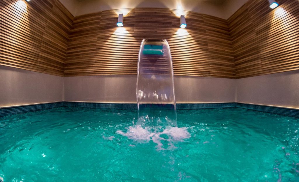 Conheça nossa suíte Acqua Premium Vitara Motel