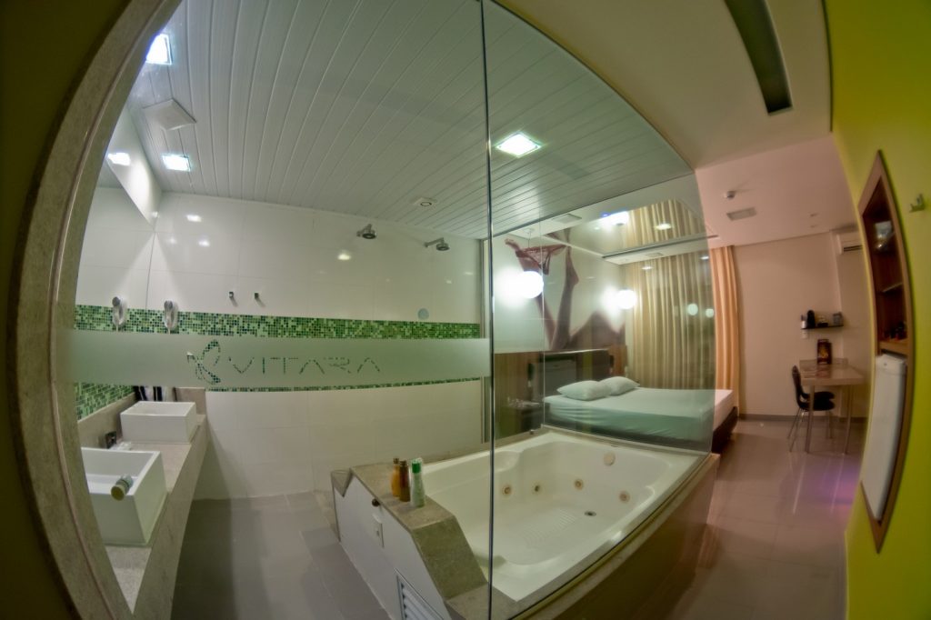 img-suite-hidro-com-garagem-box